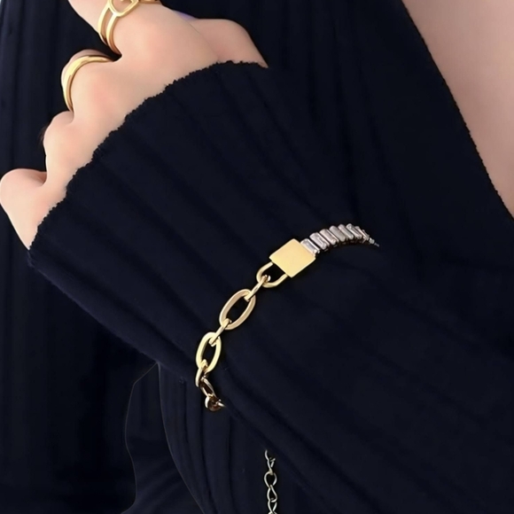 πModern Padlock Zircon Baguette Dainty Bracelet 18K Gold Plated Stainless Steel - Picture 9 of 10